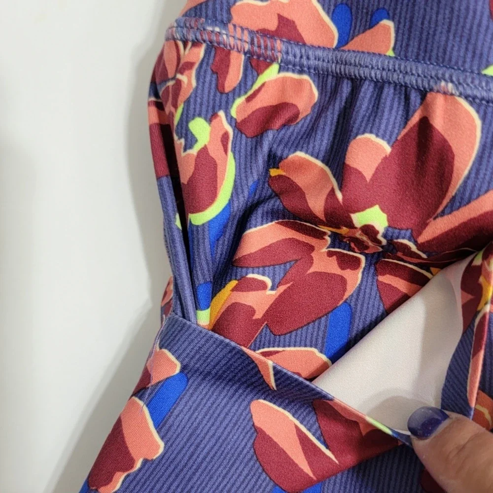 Athleta Salutation Stash 16.5 Skort‎ Floral Powervita Blue Purple Small NWT